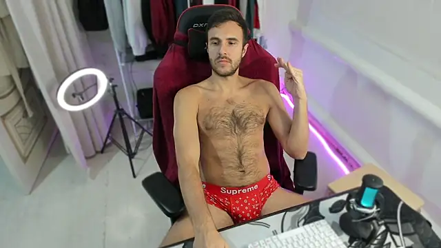 Raamoss online show from September 17, 2025, 6:54 pm