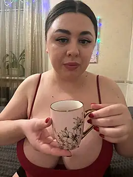 Snapshot of Sara_Slow chatting on January 8, 2025, 9:44 pm Sara Slow online show from January 8, 2025, 9:44 pm