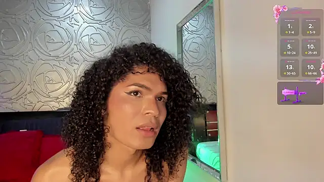 vennus1  online show from December 4, 2025, 5:39 am