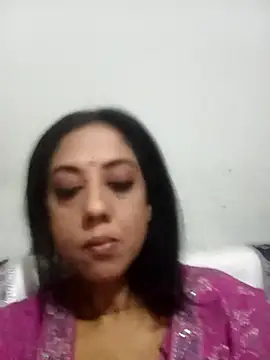 Mahi4luv online show from May 3, 2026, 11:19 pm