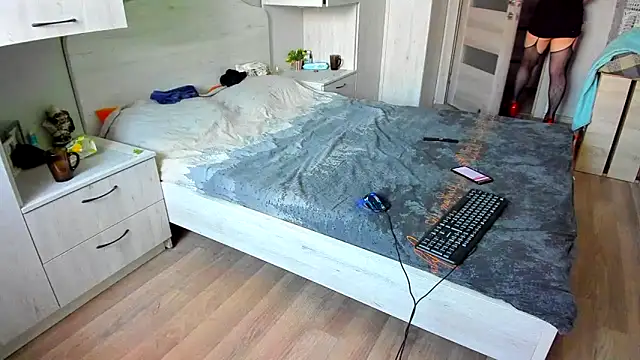 DUSSY PUSSY online show from February 26, 2026, 3:50 am