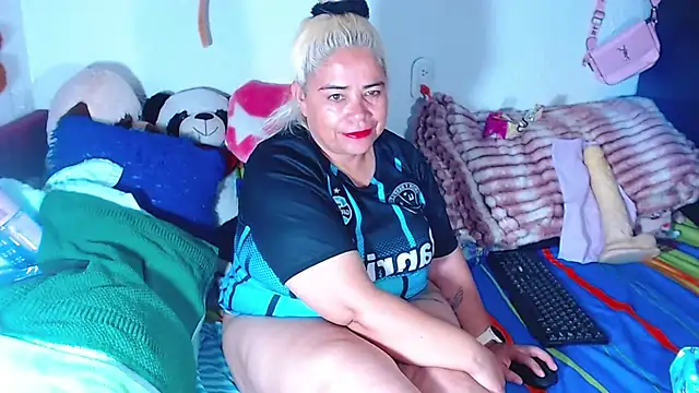 estrellita fugaz16x online show from July 18, 2026, 4:32 am