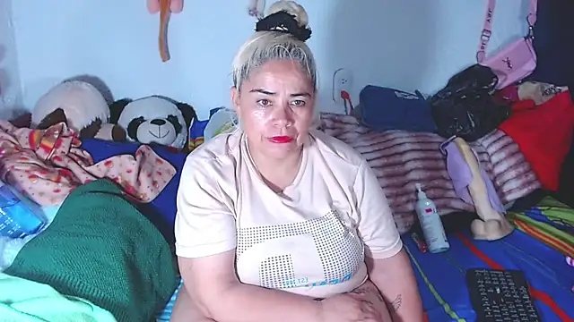 estrellita fugaz16x online show from July 26, 2026, 3:24 am