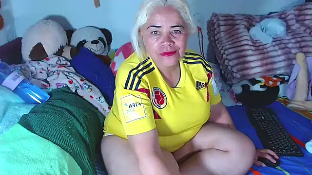 estrellita fugaz16x online show from July 8, 2026, 3:51 am