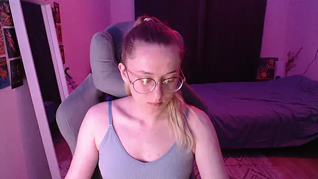 AnabelFrel online show from May 14, 2026, 12:18 am