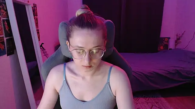 AnabelFrel online show from May 17, 2026, 12:21 am