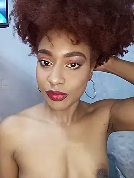 thaimy  online show from December 16, 2025, 1:32 am