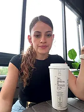 alana15 online show from January 8, 2026, 8:26 pm