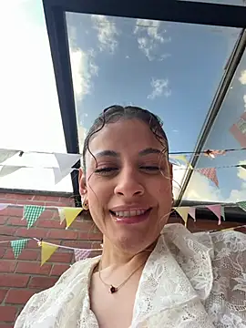 alana15 online show from July 6, 2026, 9:28 pm