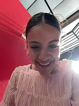 alana15 online show from June 22, 2026, 9:23 pm