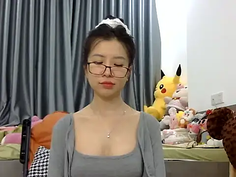 Cute Ruby01 online show from December 6, 2024, 12:11 pm