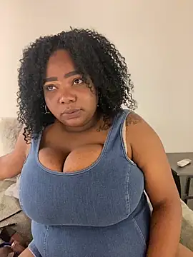 angelGgold online show from June 22, 2026, 12:02 pm