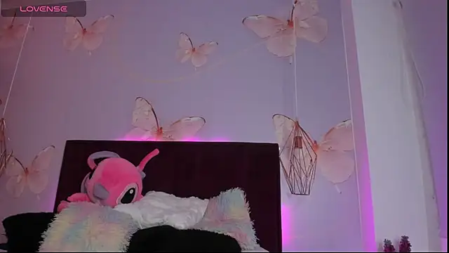 Vivi prinncess online show from March 13, 2026, 12:26 am