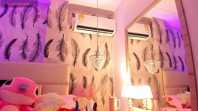 Vivi prinncess online show from November 2, 2025, 10:37 pm