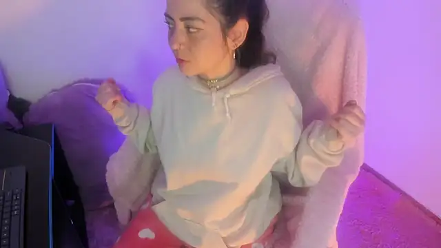 Sammysammy  online show from April 6, 2026, 4:46 am