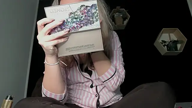 Alesys69 online show from February 22, 2026, 12:35 am