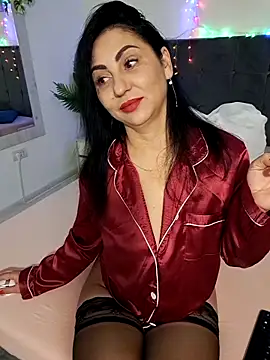 charrlote love online show from December 22, 2025, 3:34 pm