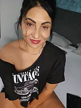 charrlote love online show from July 12, 2026, 3:13 pm