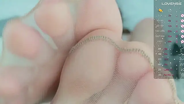 Snapshot of _Allice chatting on January 8, 2025, 12:47 pm Allice online show from January 8, 2025, 12:47 pm