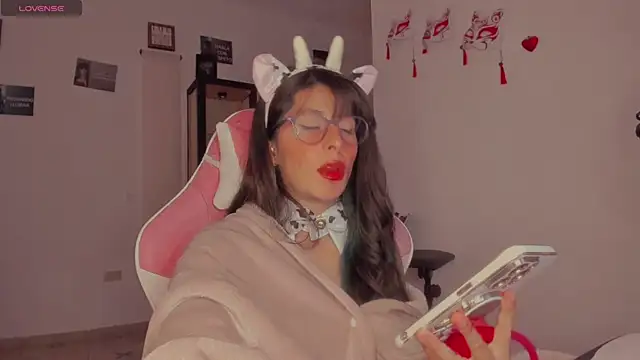 VYONED online show from January 1, 2025, 10:56 pm