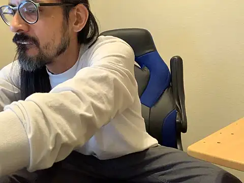 Youreherewithme online show from January 28, 2025, 8:47 am