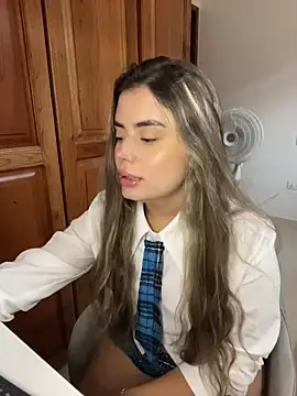 Miss valeriaa online show from March 9, 2026, 9:51 pm