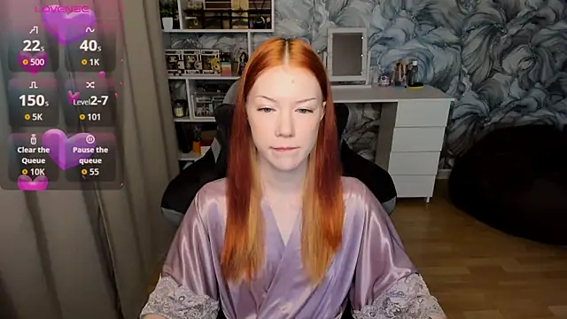 litl Mia online show from November 10, 2025, 4:23 pm