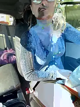 Snapshot of BlaizeyBBy chatting on March 3, 2026, 11:45 pm BlaizeyBBy online show from March 3, 2026, 11:45 pm