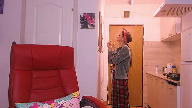 simyhvn online show from January 19, 2026, 6:06 am