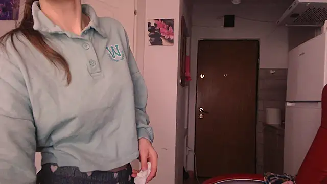 Snapshot of simyhvn chatting on March 27, 2026, 5:05 am simyhvn online show from March 27, 2026, 5:05 am