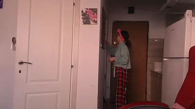 Snapshot of simyhvn chatting on March 20, 2026, 5:41 am simyhvn online show from March 20, 2026, 5:41 am