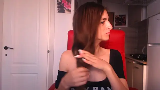 simyhvn online show from September 22, 2025, 4:51 am