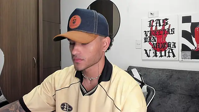 Alessandro Vanni online show from December 14, 2025, 2:29 am