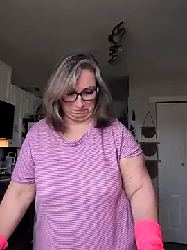 Canadian BBW online show from February 9, 2026, 7:45 pm