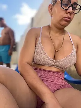 maymercy online show from March 15, 2026, 2:02 pm