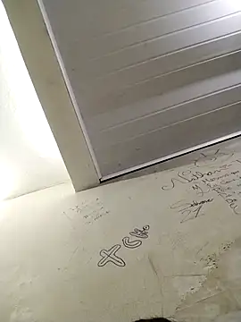 Snapshot of Nick02937 chatting on September 10, 2025, 6:12 am Nick02937 online show from September 10, 2025, 6:12 am