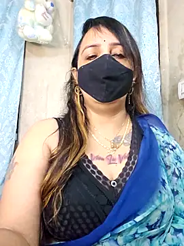 cute-tanvi online show from November 15, 2025, 1:31 am