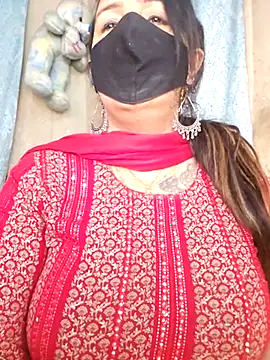 Snapshot of cute-tanvi chatting on March 18, 2026, 1:42 am cute-tanvi online show from March 18, 2026, 1:42 am