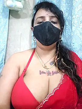 cute-tanvi online show from October 27, 2025, 12:44 am