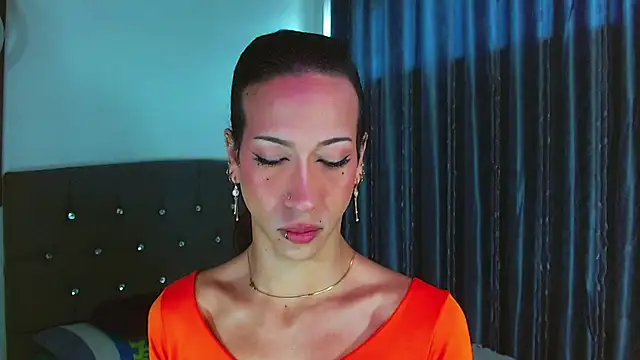 Snapshot of Kenisha_Sweet chatting on February 3, 2026, 1:49 pm Kenisha Sweet online show from February 3, 2026, 1:49 pm