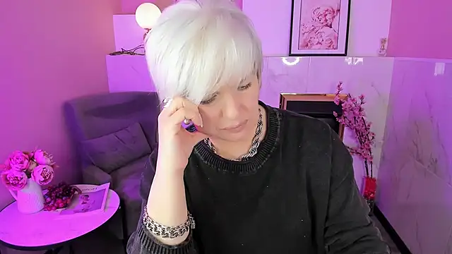 CarmenSoft online show from April 3, 2026, 8:48 pm