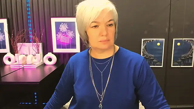 CarmenSoft online show from May 17, 2026, 8:53 pm