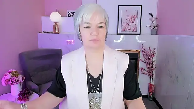 CarmenSoft online show from July 10, 2026, 8:31 pm