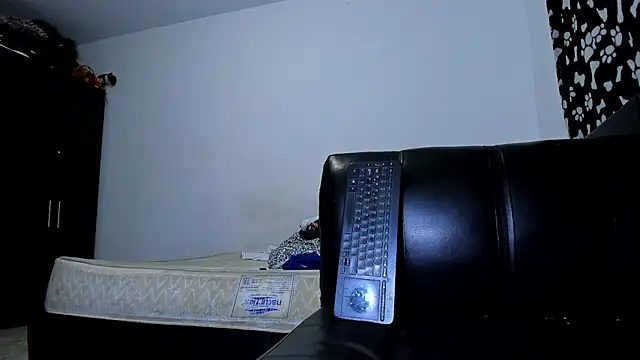 ares sexxx online show from November 11, 2025, 9:04 am