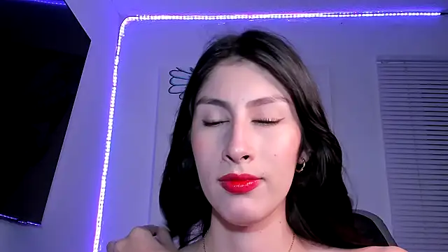 Snapshot of valeria_gonzales_ chatting on March 16, 2025, 3:14 am valeria gonzales online show from March 16, 2025, 3:14 am