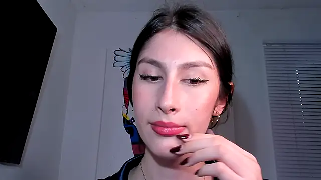 Snapshot of valeria_gonzales_ chatting on March 1, 2025, 10:42 pm valeria gonzales online show from March 1, 2025, 10:42 pm
