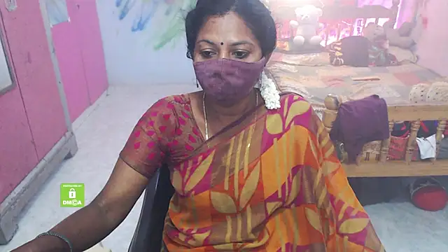 Snapshot of Novapol chatting on November 19, 2025, 1:33 pm Novapol online show from November 19, 2025, 1:33 pm