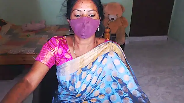 Snapshot of Novapol chatting on February 23, 2026, 1:23 pm Novapol online show from February 23, 2026, 1:23 pm