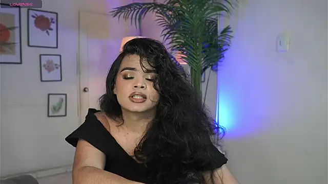 artechloe online show from November 12, 2025, 2:15 am