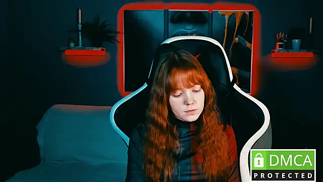 Harley Quinsy online show from March 18, 2025, 3:45 am